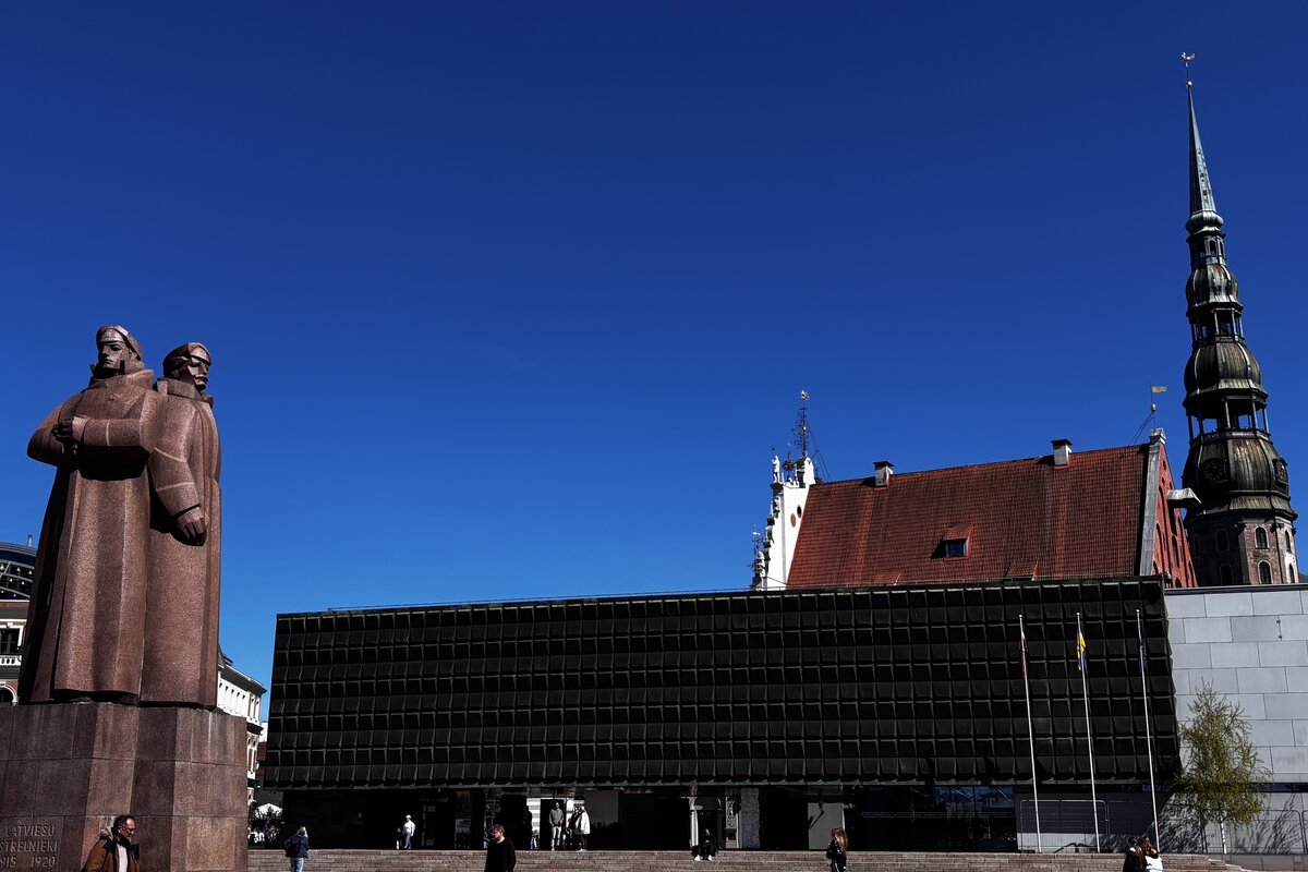 Monument aux Tirailleurs lettons et Musée de l'Occupation de Lettonie, Riga.