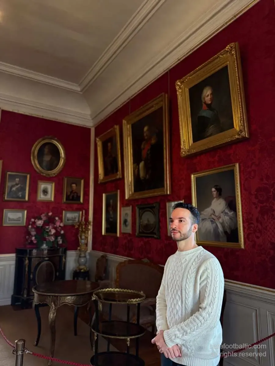 La salle rouge du palais de Rundāle, un intérieur baroque de Bartolomeo Rastrelli